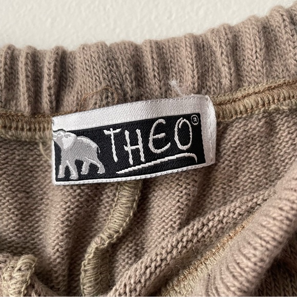 Theo Knit-Like Pants - Picture 4 of 5
